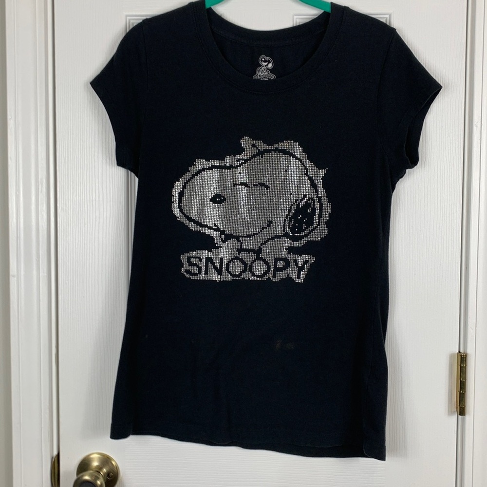Peanuts black short sleeved tee shirt size Lg(11-13). Snoopy in silver beads